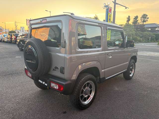 Suzuki Jimny 8