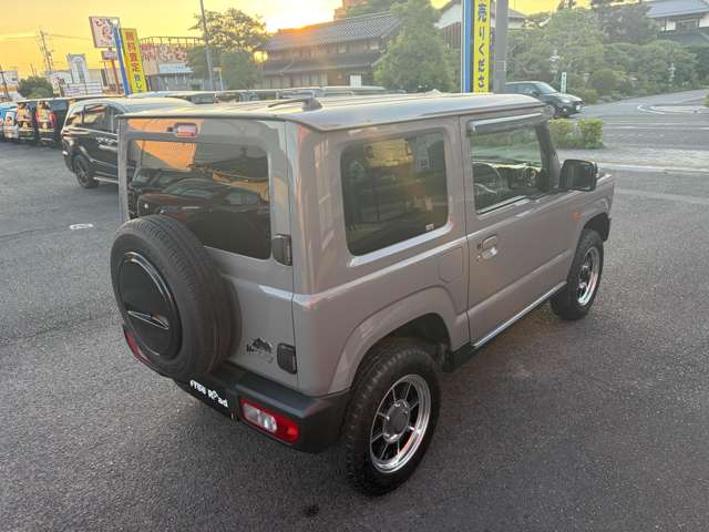 Suzuki Jimny 9