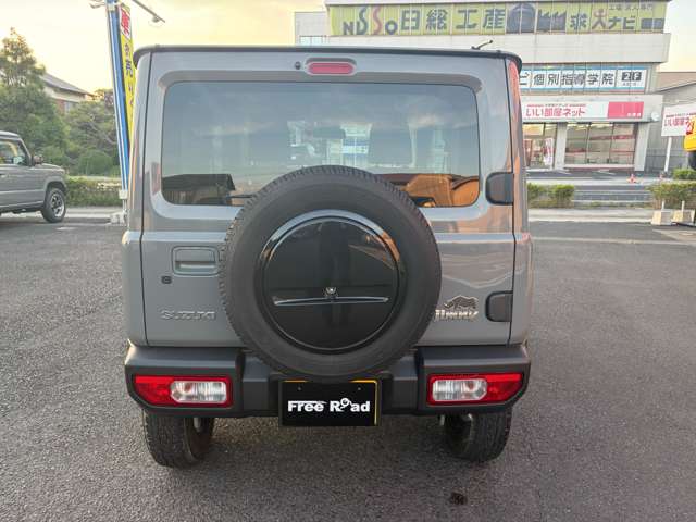 Suzuki Jimny 10