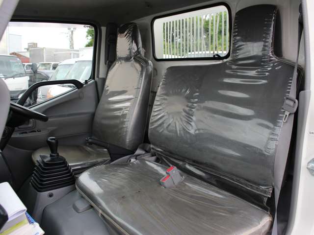 Hino Dutro 12
