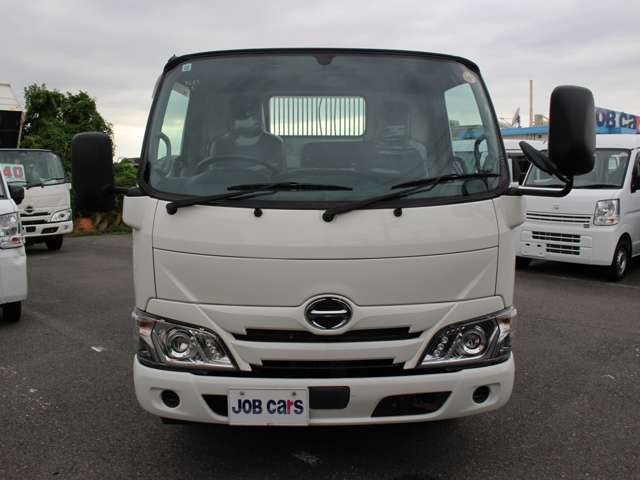 Hino Dutro 3
