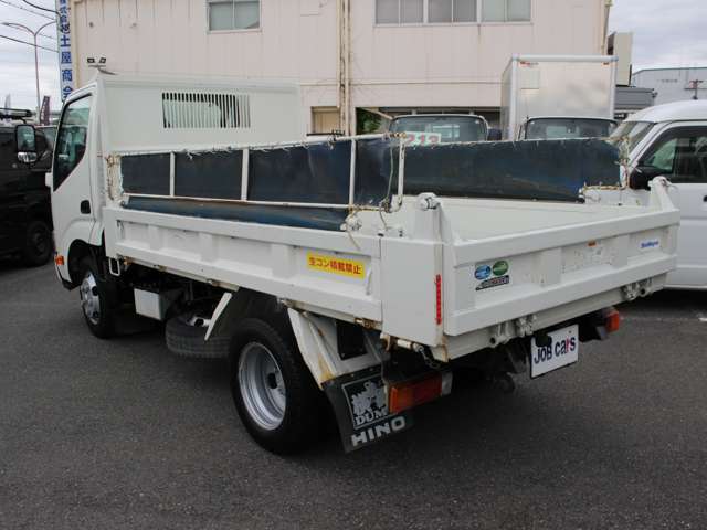 Hino Dutro 6