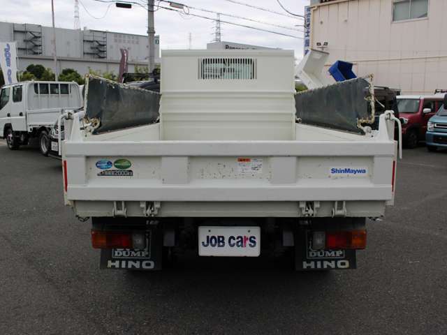 Hino Dutro 7