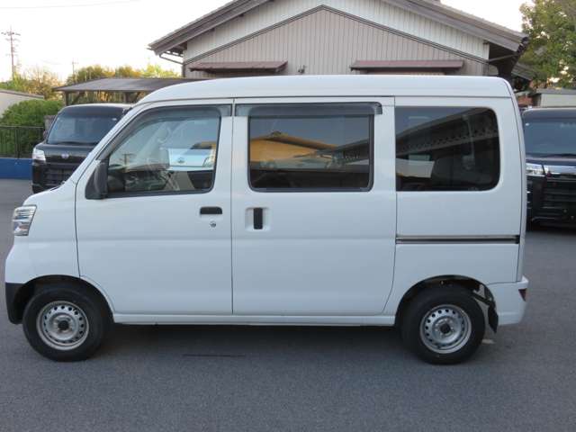 Daihatsu Hijet Cargo 9