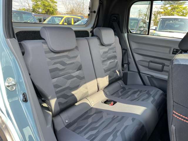 Daihatsu Taft 11
