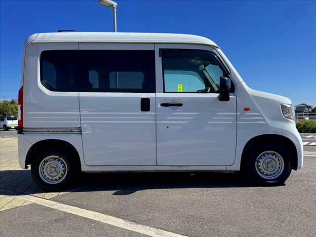 Honda N-VAN 12