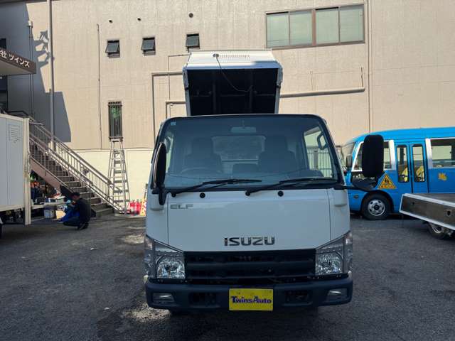 Isuzu Elf 3