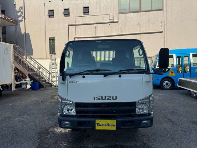 Isuzu Elf 4