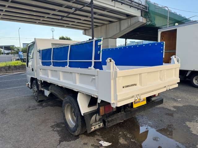 Isuzu Elf 9