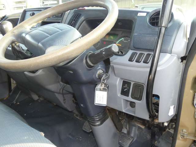 Mitsubishi Fuso Canter 11