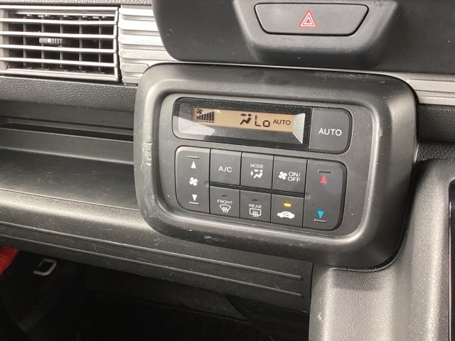 Honda N-VAN 12