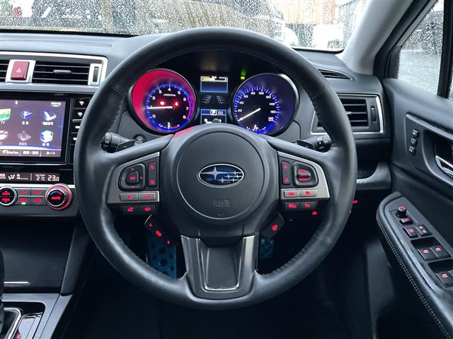 Subaru Legacy Outback 5