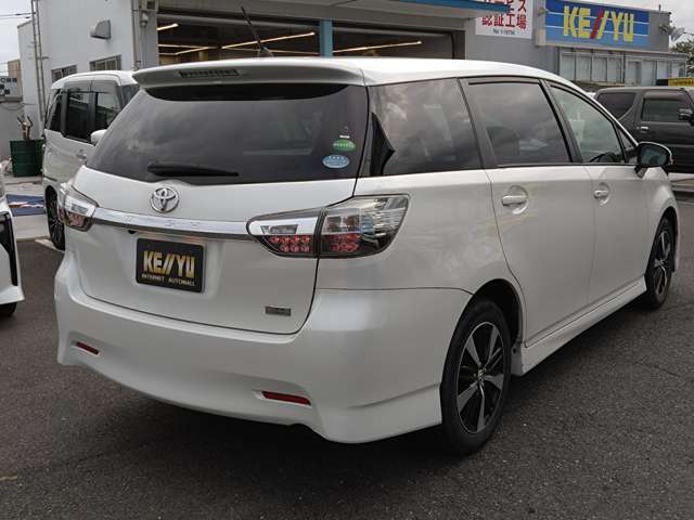 Toyota Wish 7