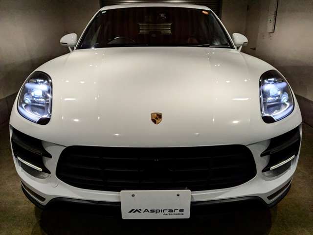 Porsche Macan 5