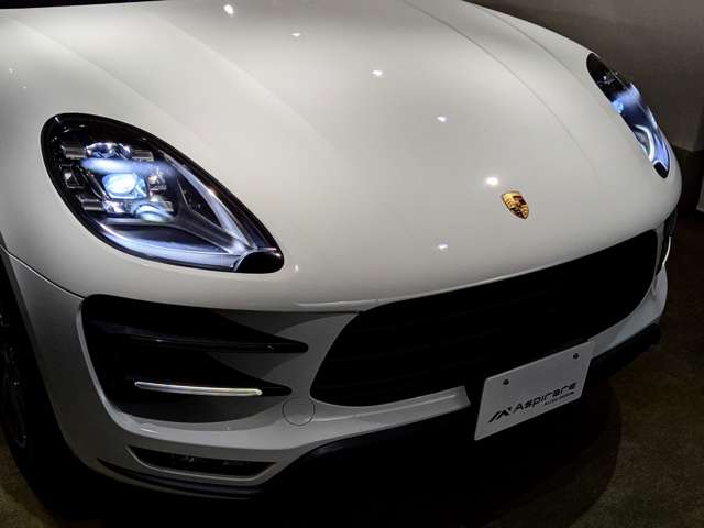 Porsche Macan 7