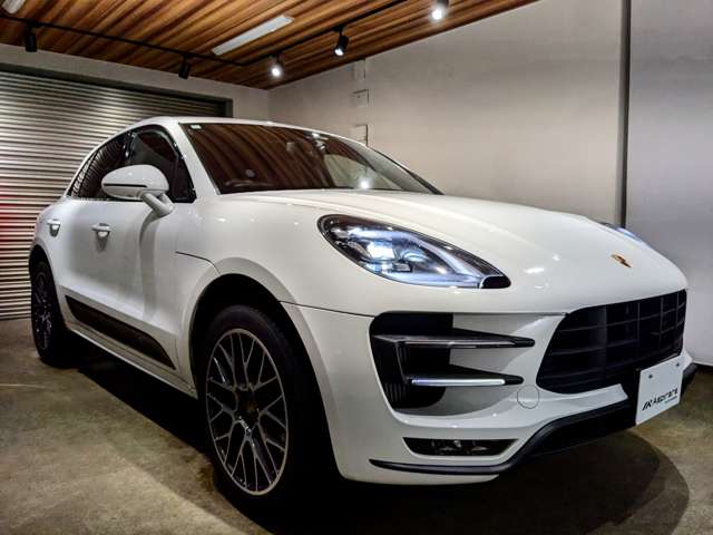 Porsche Macan 9