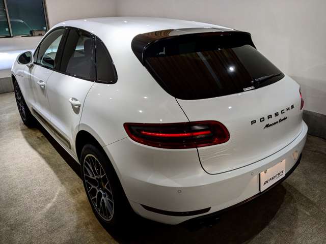 Porsche Macan 10