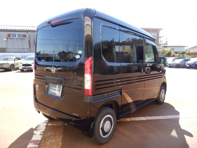 Honda N-VAN 8