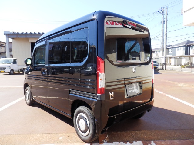 Honda N-VAN 9