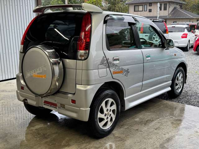 Daihatsu Terios Kid 4
