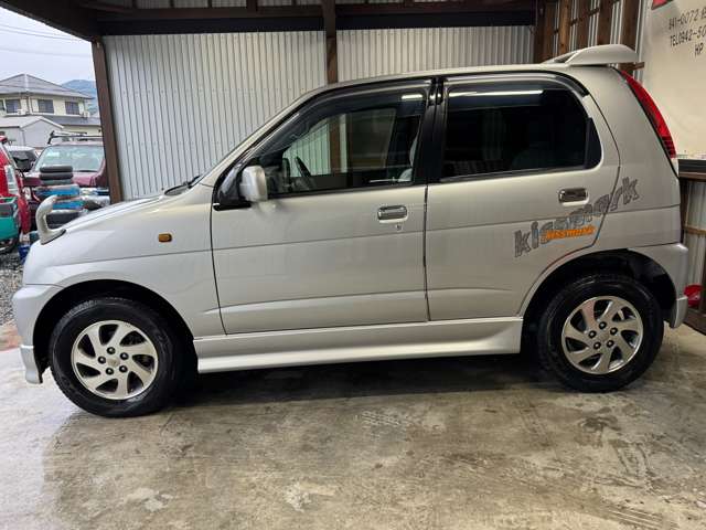 Daihatsu Terios Kid 8