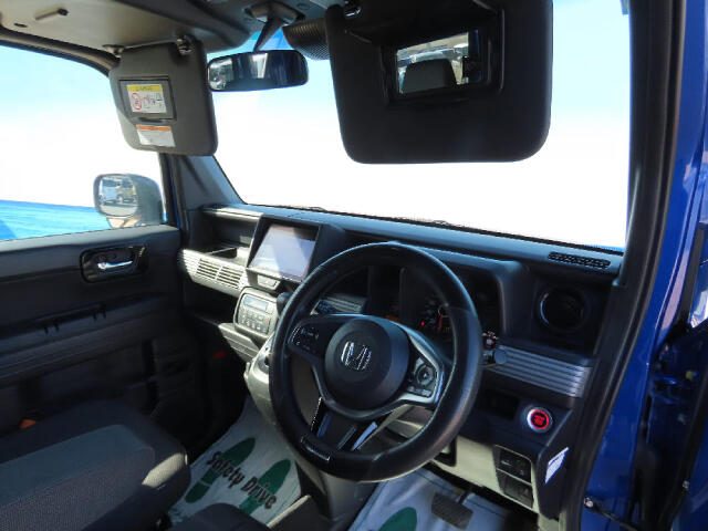 Honda N-VAN 12