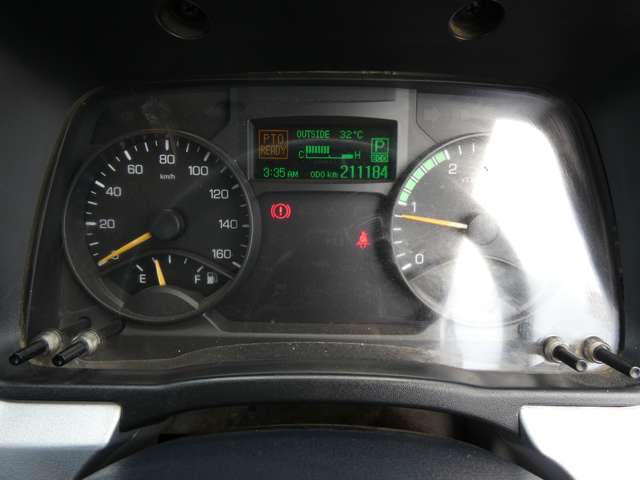 Mitsubishi Fuso Canter 13
