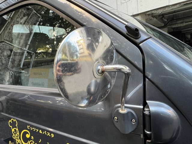 Daihatsu Midget II 5