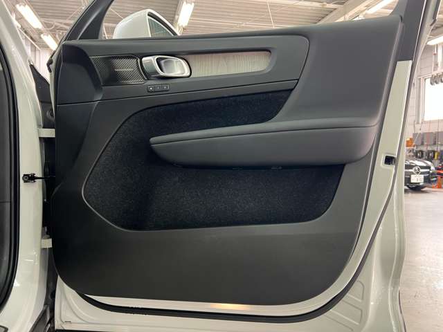 Volvo XC40 12