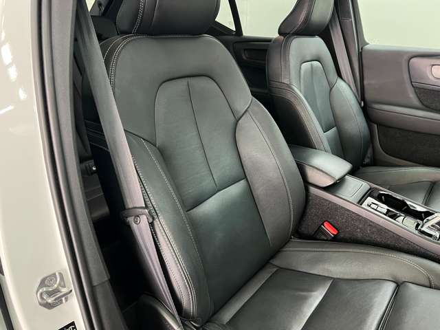 Volvo XC40 10