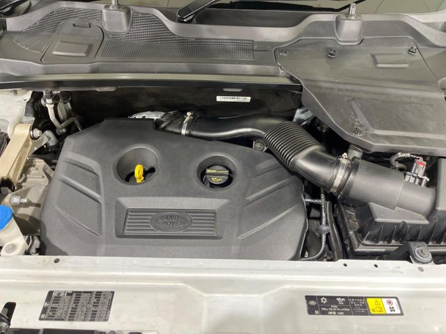 Land Rover Discovery Sport 12