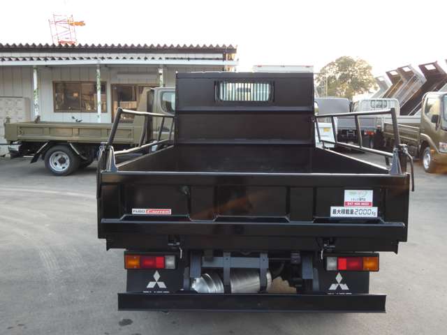 Mitsubishi Fuso Canter 8