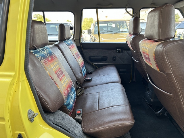 Toyota Land Cruiser 60 8