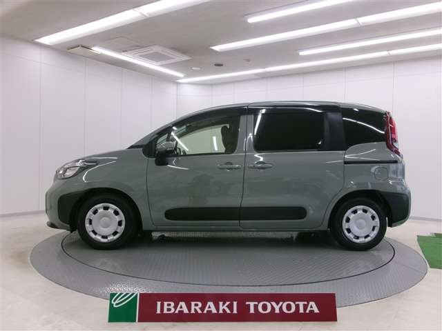 Toyota Sienta 2