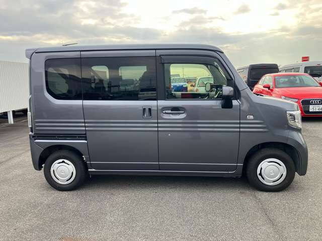 Honda N-VAN 8