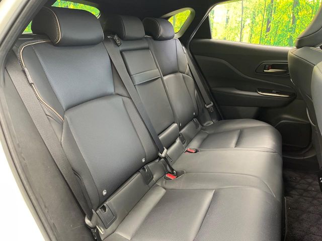 Toyota Crown Sport 10