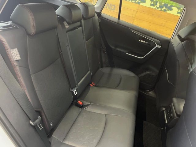 Toyota RAV4 9