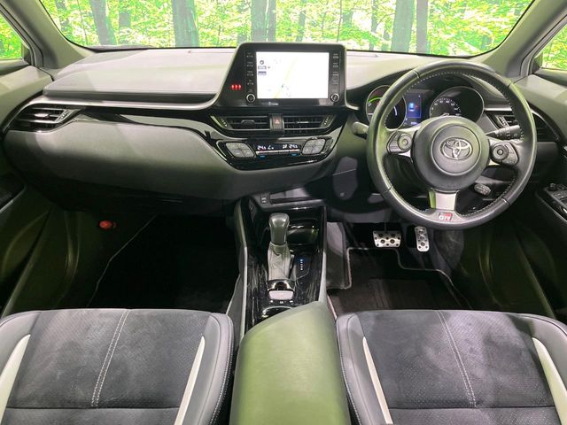 Toyota C-HR 2