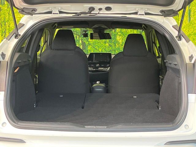Toyota C-HR 10