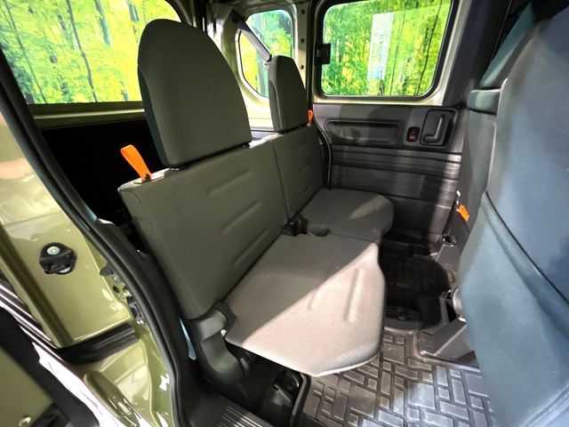 Honda N-VAN 9