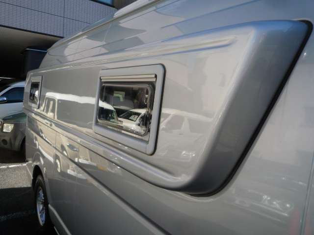 Toyota Regius Ace 6