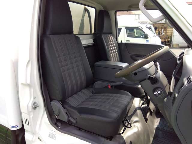 Mazda Bongo Truck 11