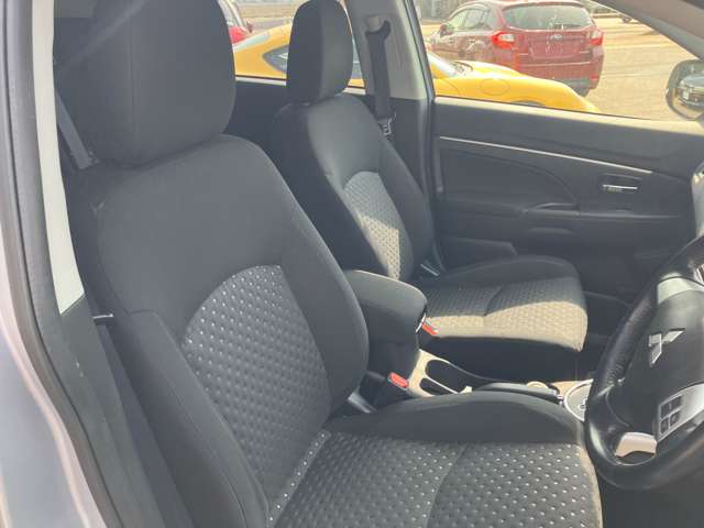Mitsubishi RVR 11