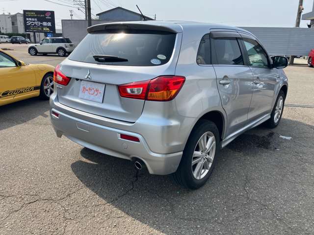 Mitsubishi RVR 5