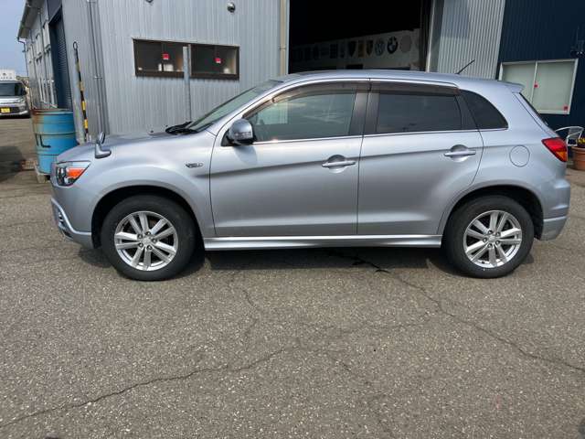 Mitsubishi RVR 8