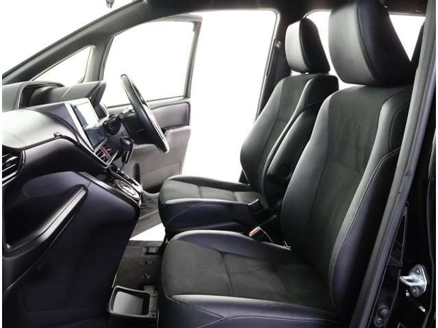 Toyota Noah 11