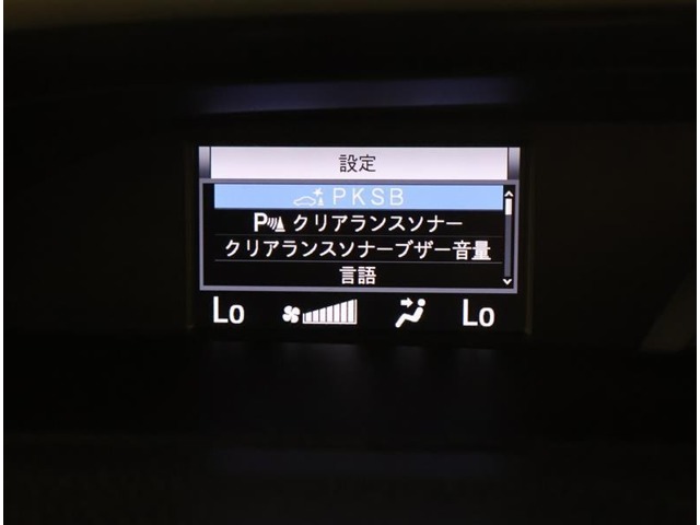 Toyota Noah 9