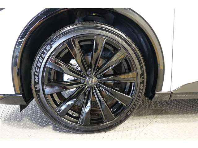 Toyota Crown Sport 8