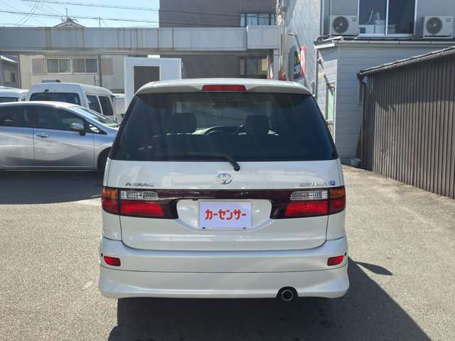 Toyota Estima 5