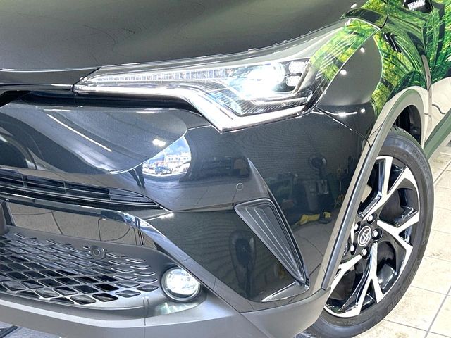 Toyota C-HR 12